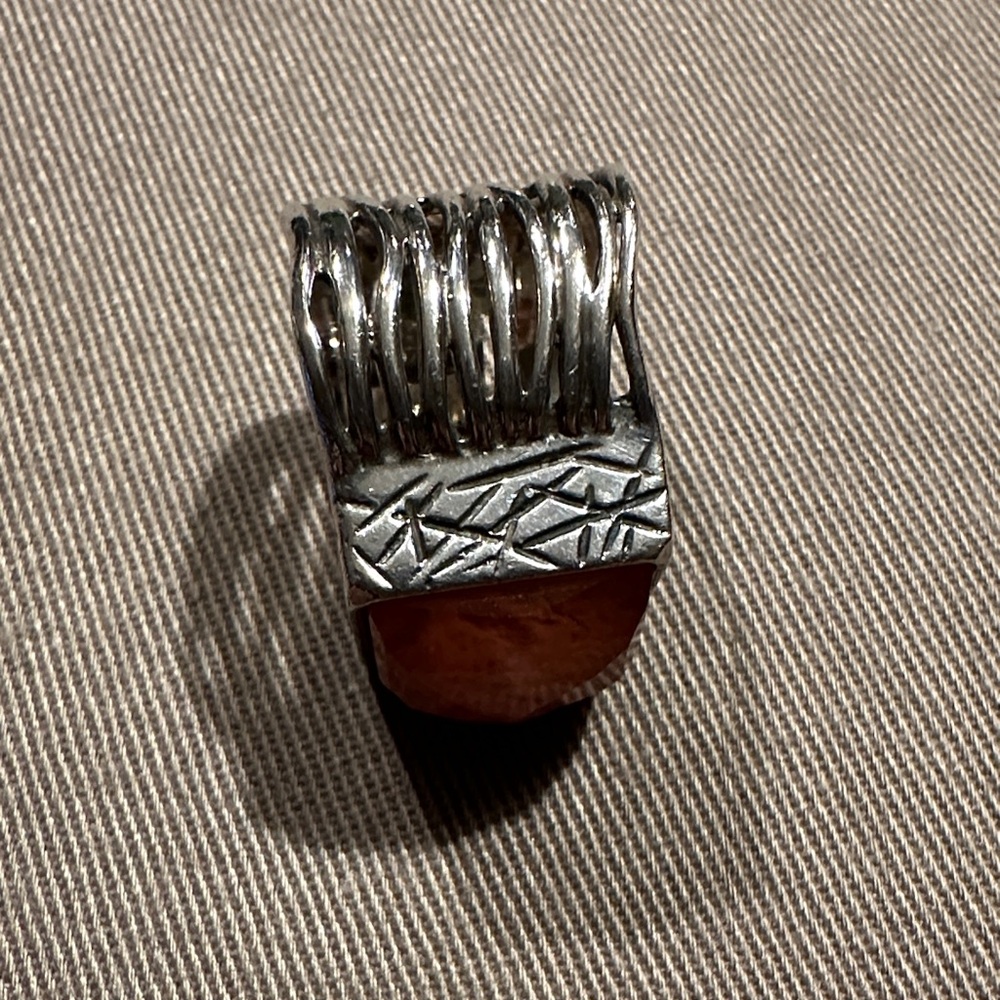 Silpada R1191 Cherry Crystal Ring - Picture 5 of 6